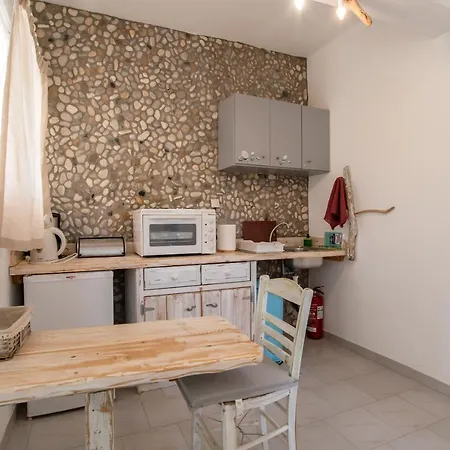 Retreats 5 Paros Feriehus Isterni (Paros)