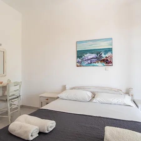 Retreats 5 Paros Feriehus